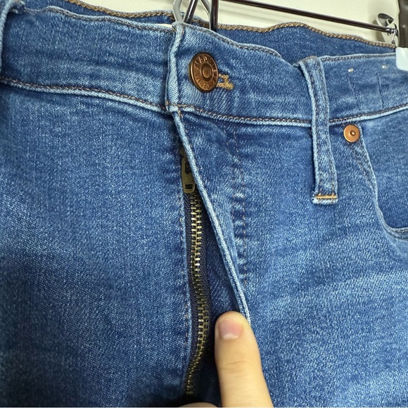 MADEWELL High Rise Distressed Raw Hem Summer Denim Jean Cutoff Shorts - Picture 4 of 9